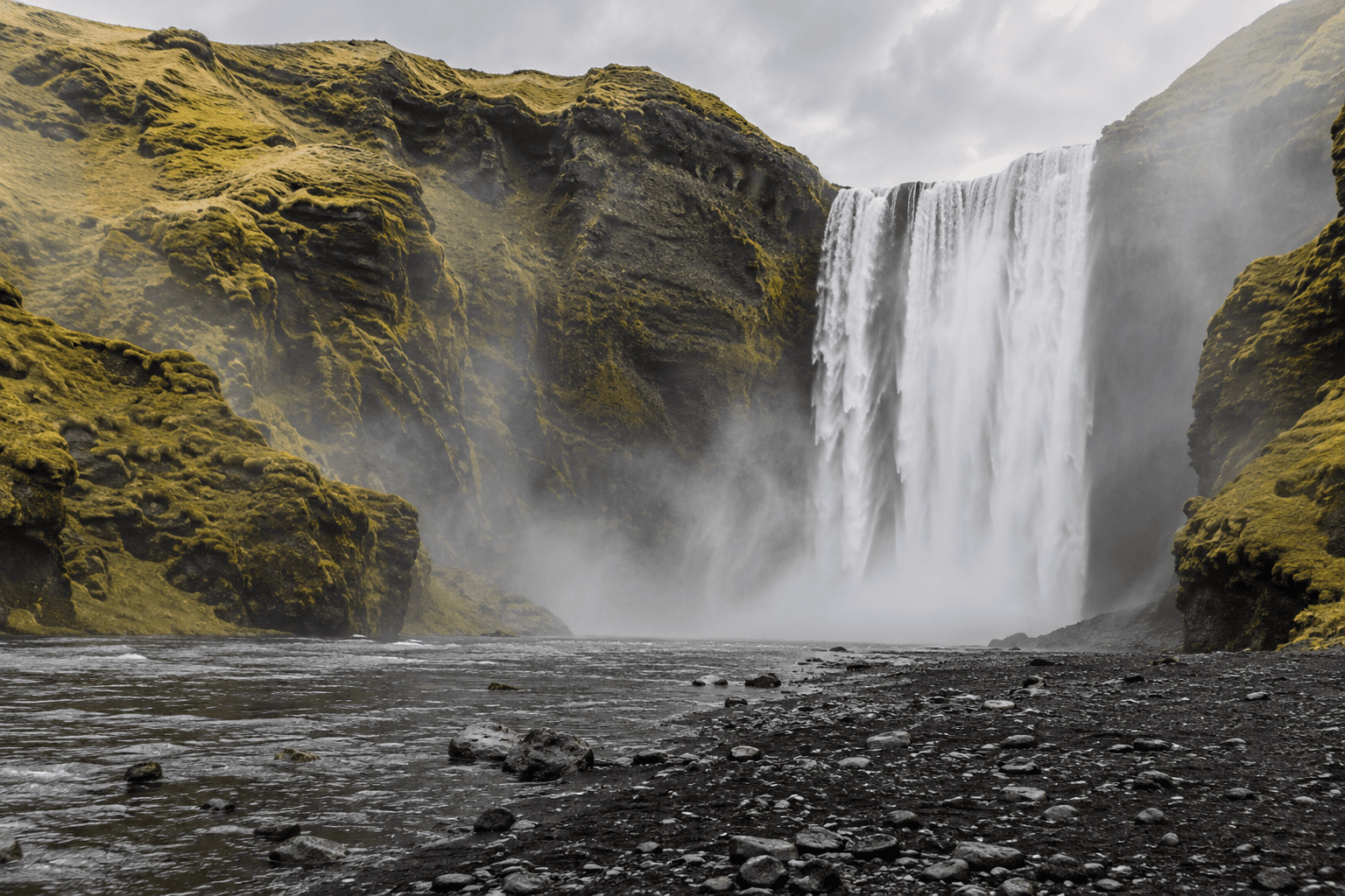 AI illustration: Skógafoss, Iceland